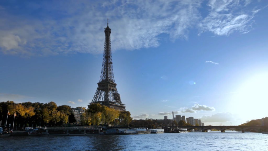 Retour en France